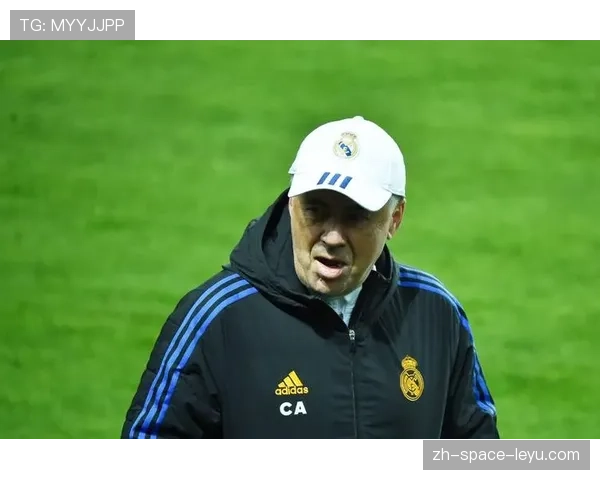 巴黎圣日耳曼推出电竞足球青训营，探索虚拟与现实的训练结合